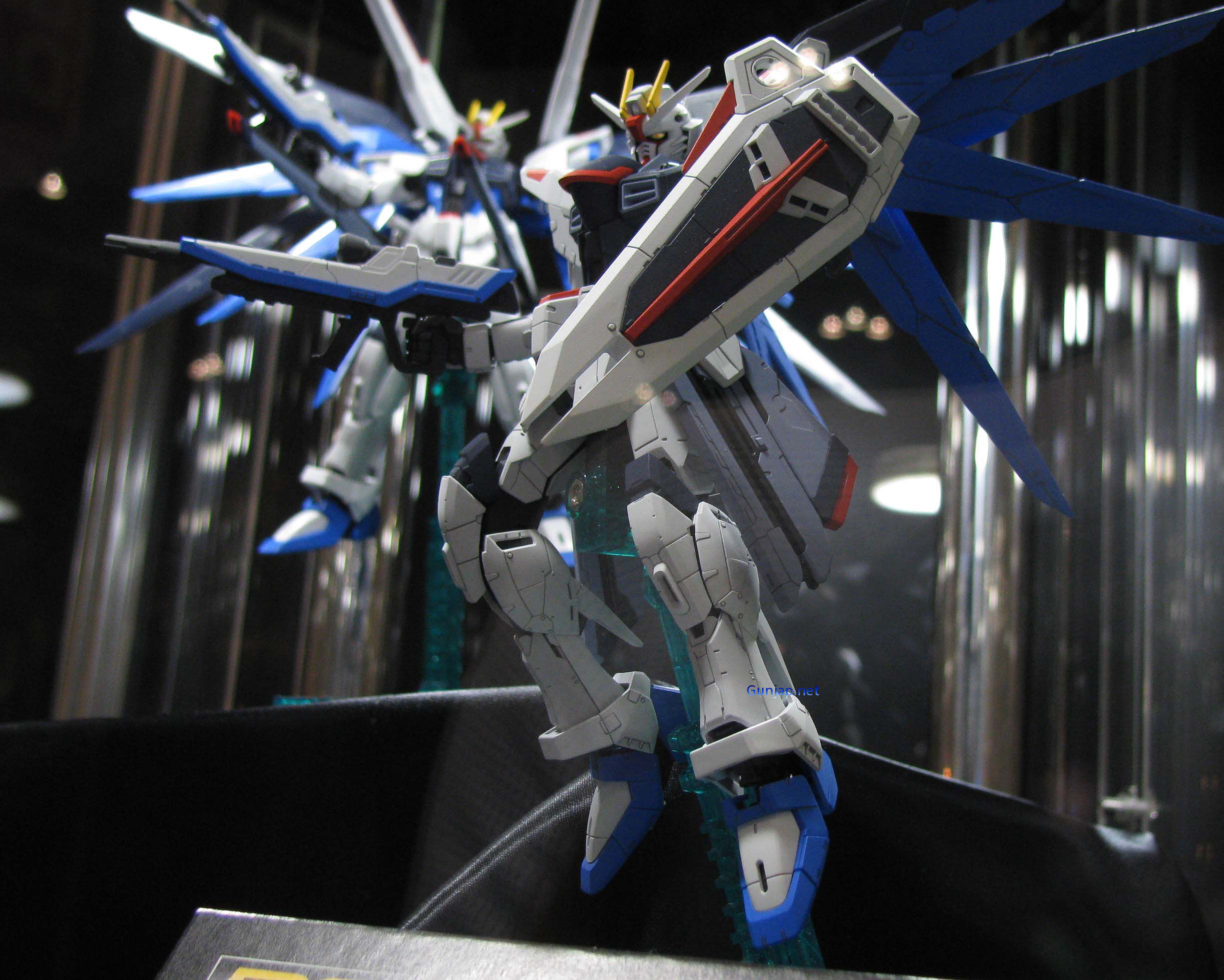 P)Review: RG 1/144 ZGMF-X10A Freedom Gundam No.20 New