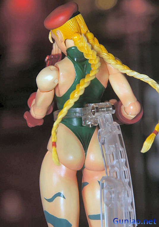 DEC111803 - STREET FIGHTER IV PLAY ARTS KAI CAMMY AF - Previews World