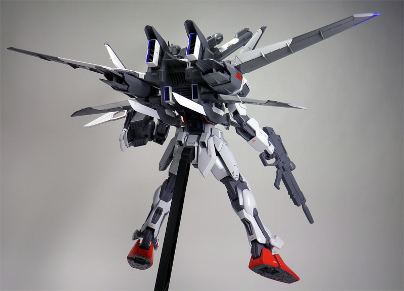 MG 1/100 GAT-X105 Strike Gundam + I.W.S.P. : Assembled, Painted. No.10