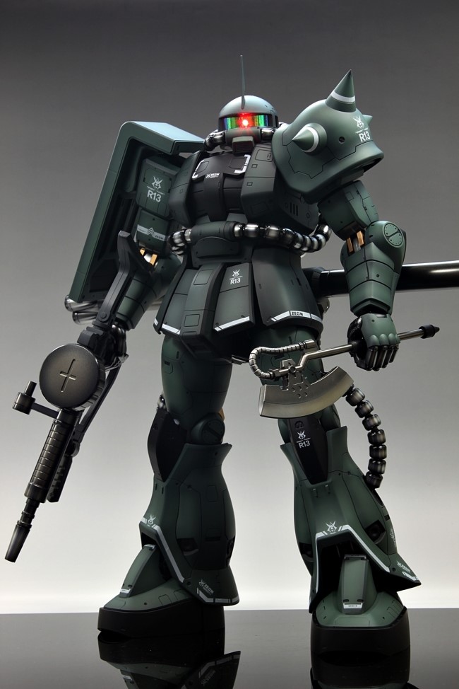 Mega Size Model 1/48 MS-06J Zaku II: Improved, Painted Build