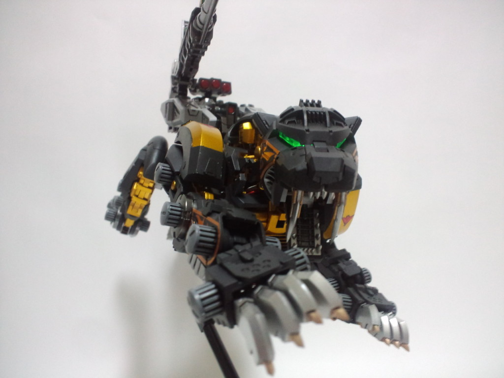 CA3F0558