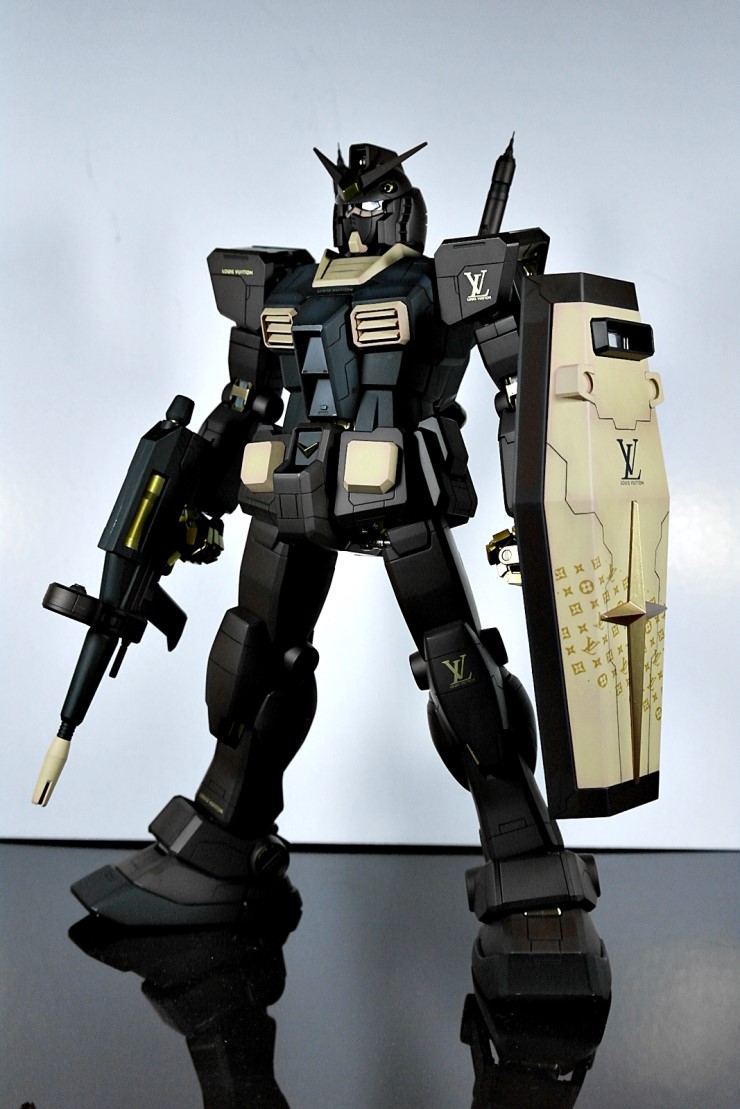 PG 1/60 RX-78-2 Gundam Ver.Louis Vuitton: Full Photoreview No.32