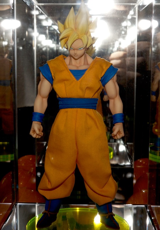 big goku statue