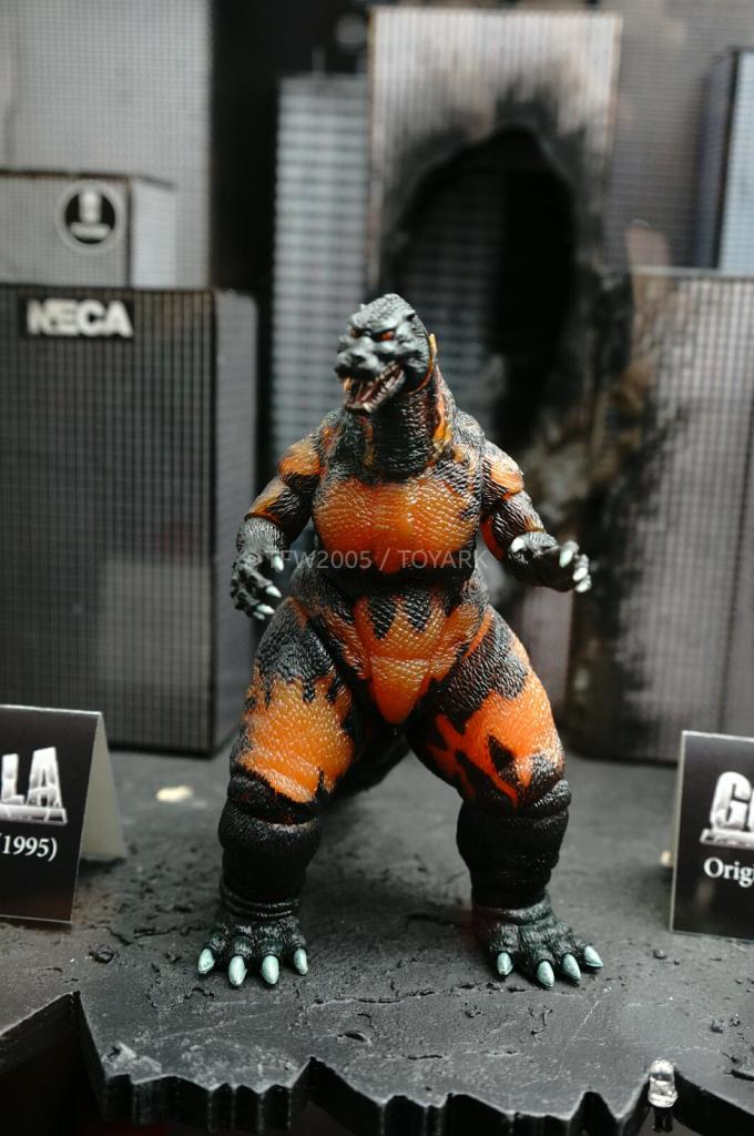 NYCC-2014-NECA-Godzilla-004