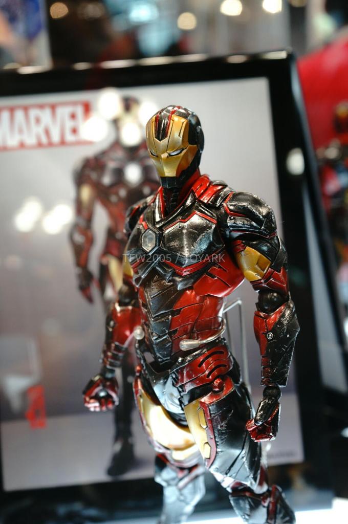 NYCC-2014-Play-Arts-Kai-Marvel-004