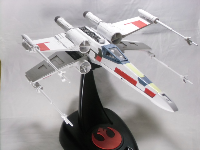 Bandai x Star Wars 1/48 X-Wing Starfighter MOVING EDITION 