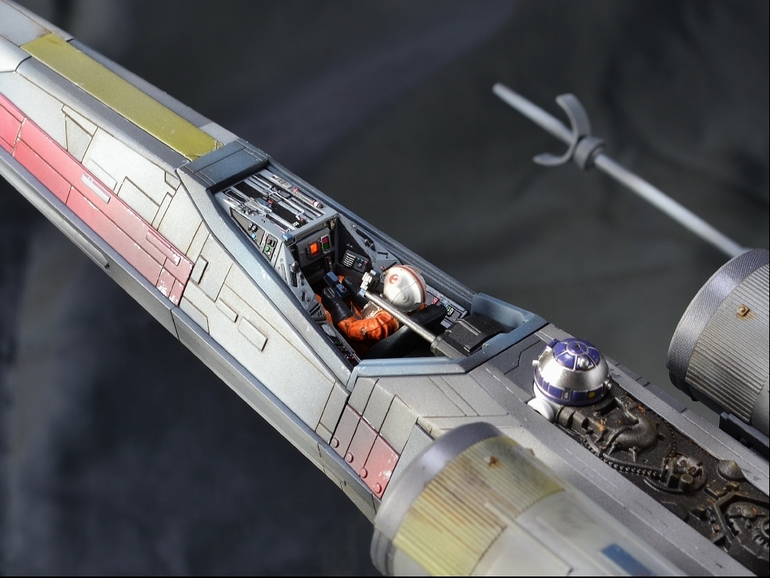 Bandai x Star Wars 1/48 X-Wing Starfighter MOVING EDITION: Work by 