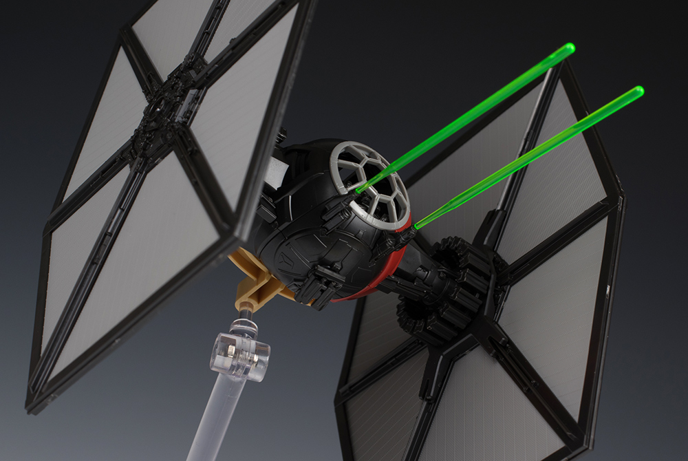 [FULL REVIEW] Bandai x Star Wars The Force Awakens 1/72 FIRST ORDER SPECIAL FORCES TIE FIGHTER. (No.34 Big Size Images, Info)