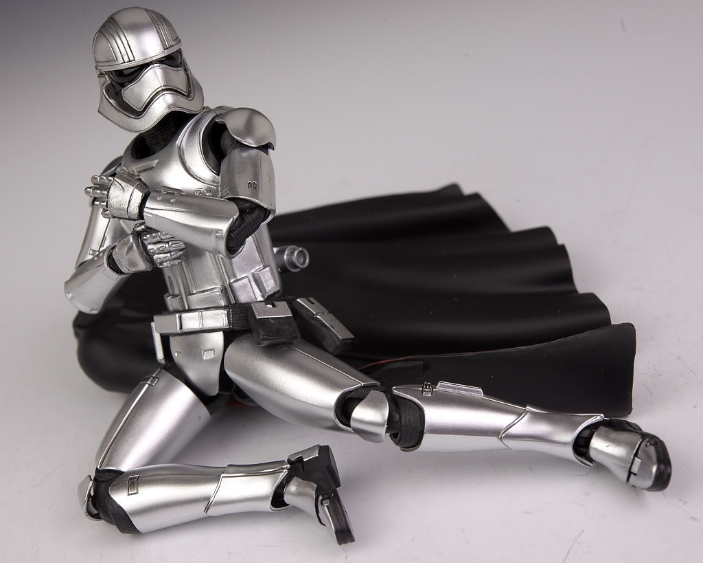 FULL REVIEW S.H.Figuarts CAPTAIN PHASMA [Star Wars The Force Awakens]