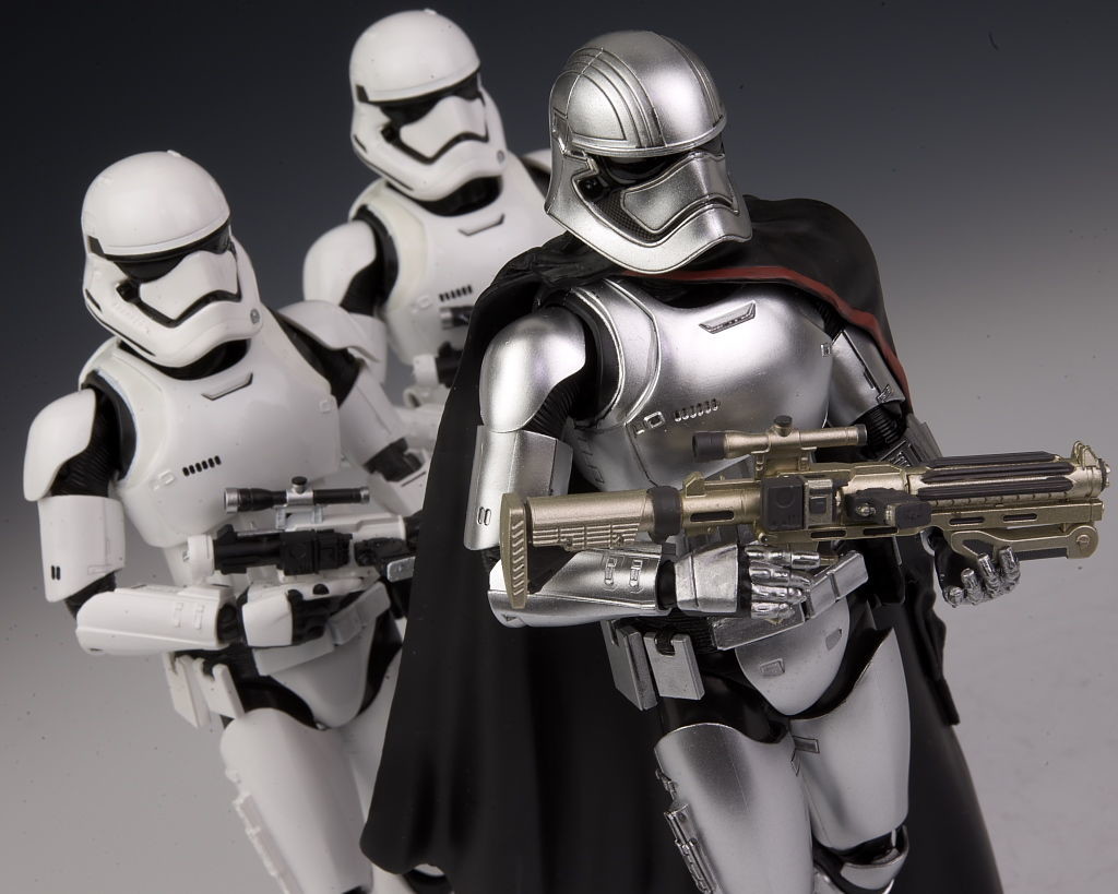 FULL REVIEW S.H.Figuarts CAPTAIN PHASMA [Star Wars The Force Awakens]