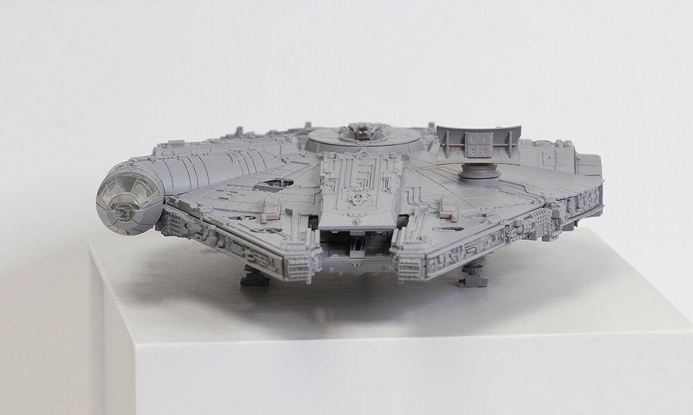 Dragon Models 1/144 MILLENNIUM FALCON (Star Wars The Force Awakens Ver.) First Official Image, credits