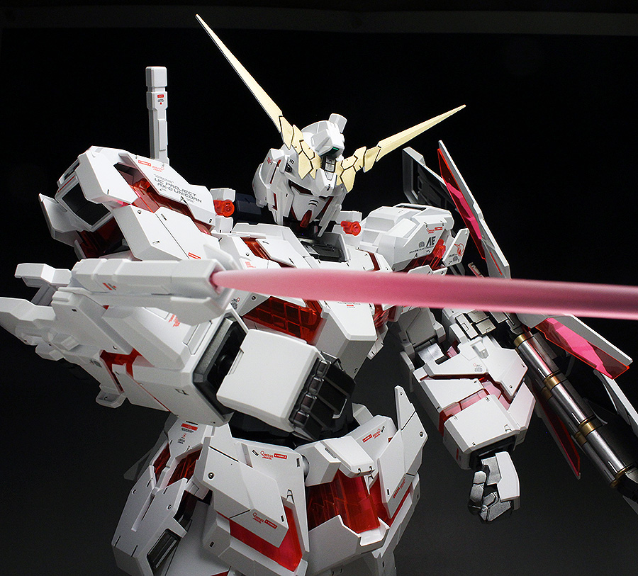 Mega Size Model 1/48 UNICORN GUNDAM (DESTROY MODE)