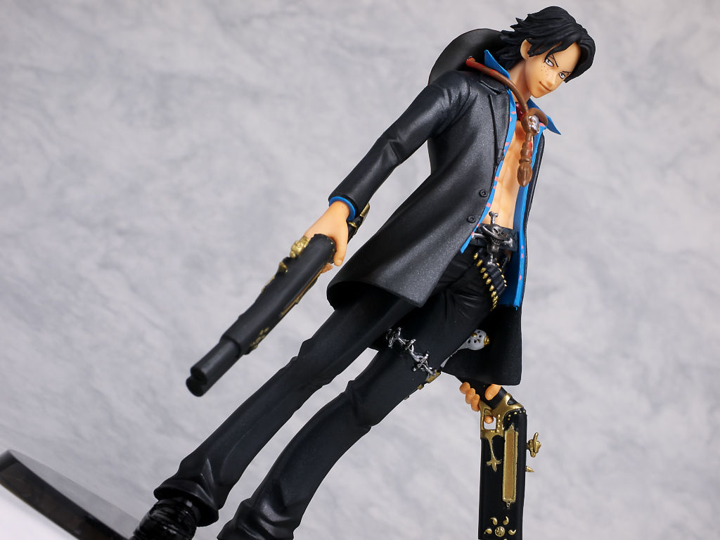 Review: Figuarts ZERO Portgas D.ACE Strong World Ver. No.24