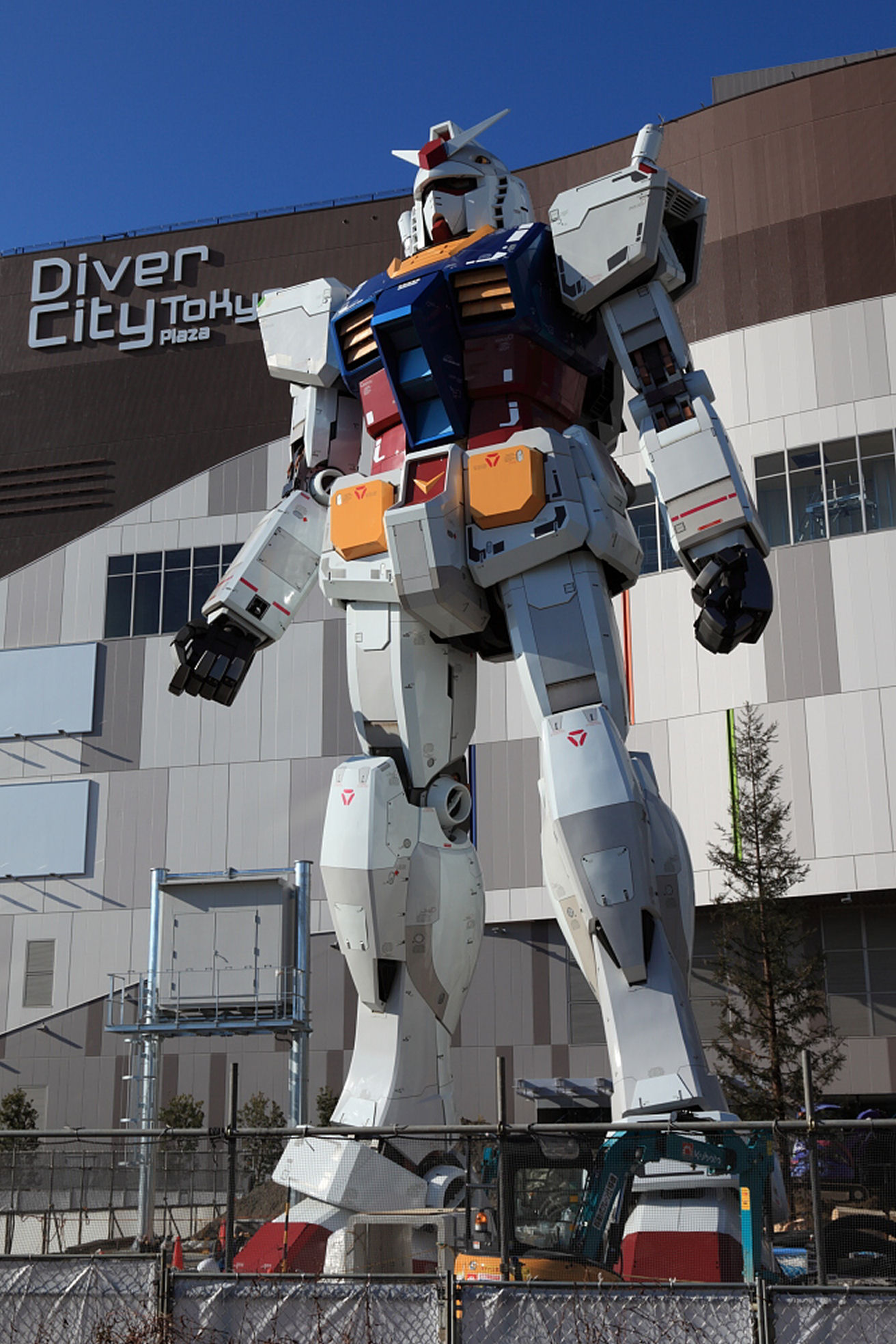 1/1 Life Size Gundam Statue @ Diver City Tokyo (Odaiba) new Wallpaper