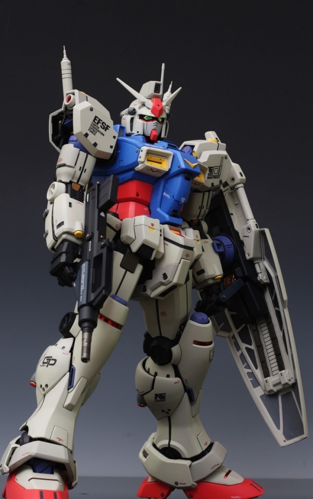 1/60 Perfect Grade RX-78 Gundam GP01: FULL Photoreview. Painted Build ...