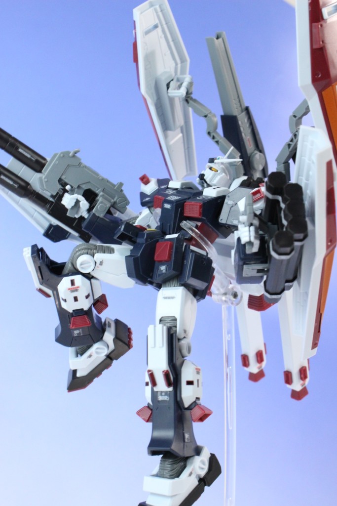 くらくらプラモ's FULL REVIEW: HG 1/144 FA-78 FULL ARMOR GUNDAM Gundam Thunderbolt Ver. Many Big Size Images, Info