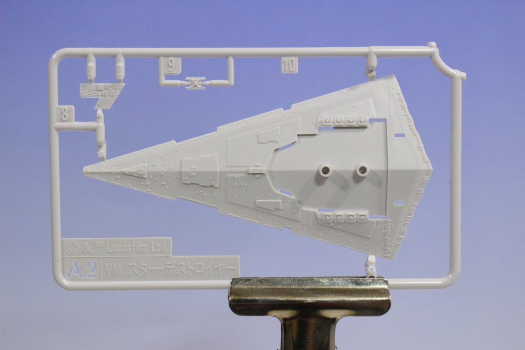[REVIEW] Bandai x Star Wars: Vehicle Model 01 STAR DESTROYER.