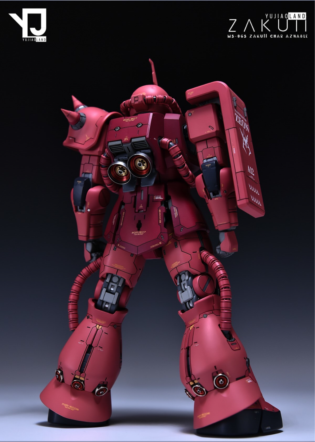 MG 1/100 MS-06F Zaku II MS-06S Char's Zaku II Garage Kit