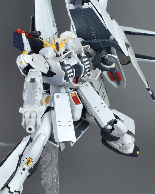 バンダイスピリッツ 1/144 RG RX-93 νガンダムHWS-