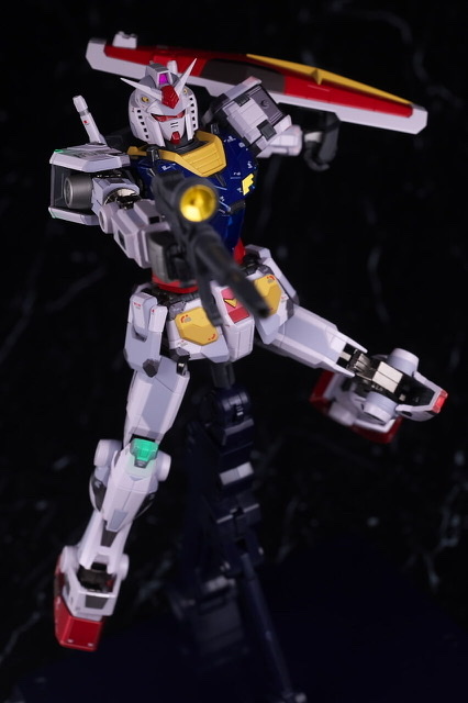 REVIEW 超合金 GFY RX-78F00 Night illuminated ver. – GUNJAP
