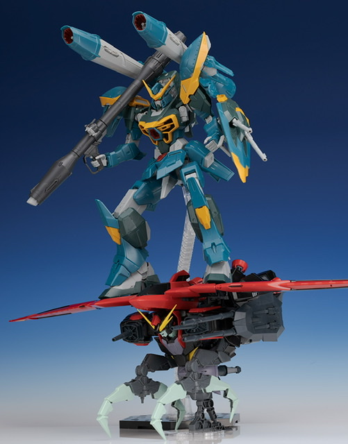 1/100 Full Mechanics Raider Gundam Review